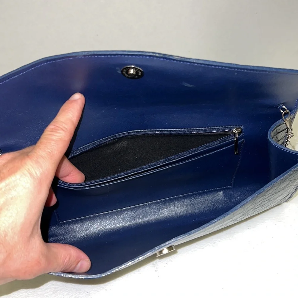 GENUINE ALLIGATOR SKIN LEATHER CLUTCH IN NAVY - Picture 5 of 7
